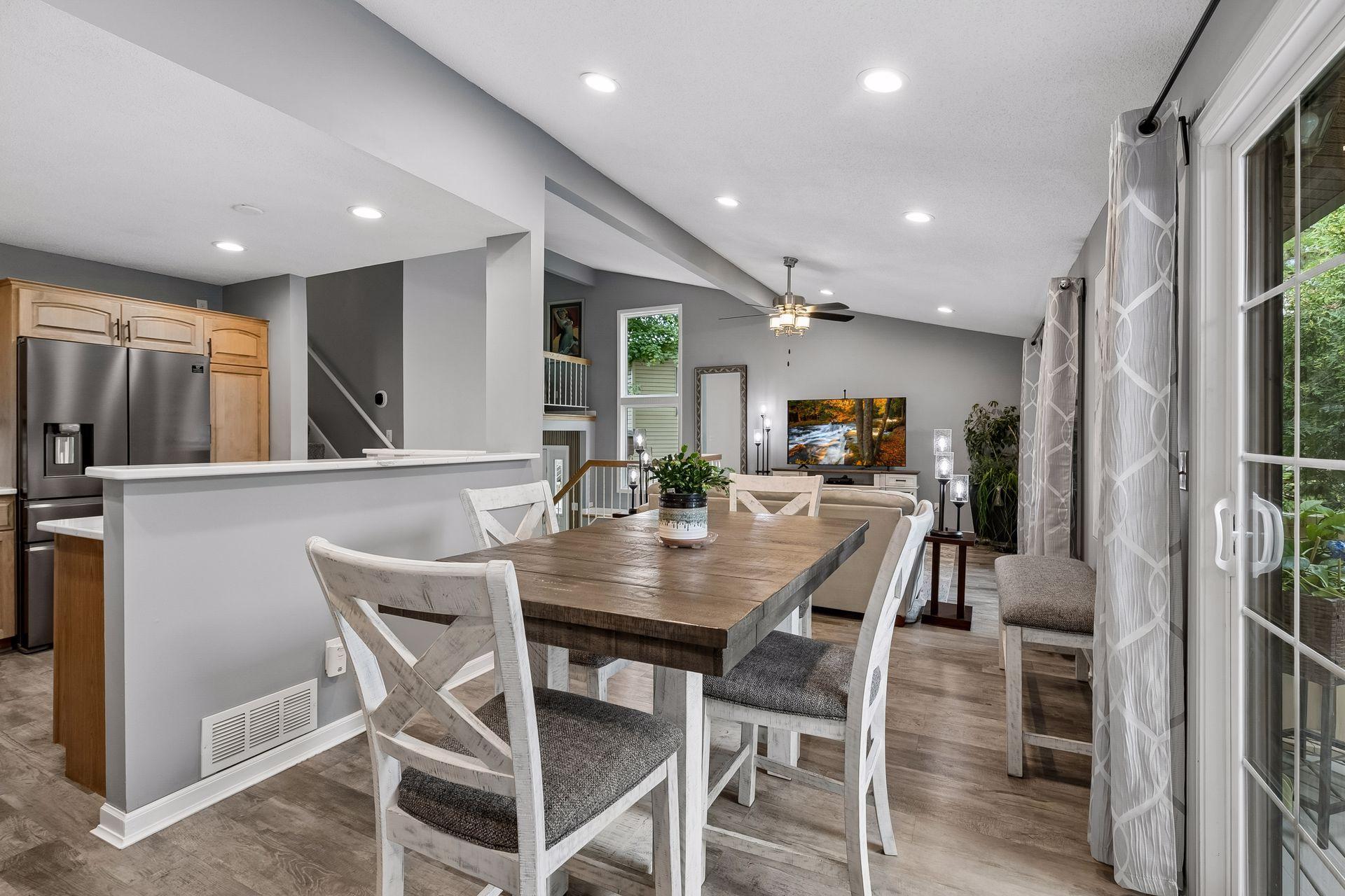 Recess Lighting throughout