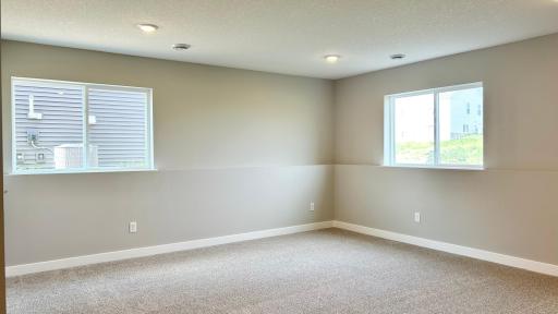 2259 LaTour Drive, Shakopee, MN 55379