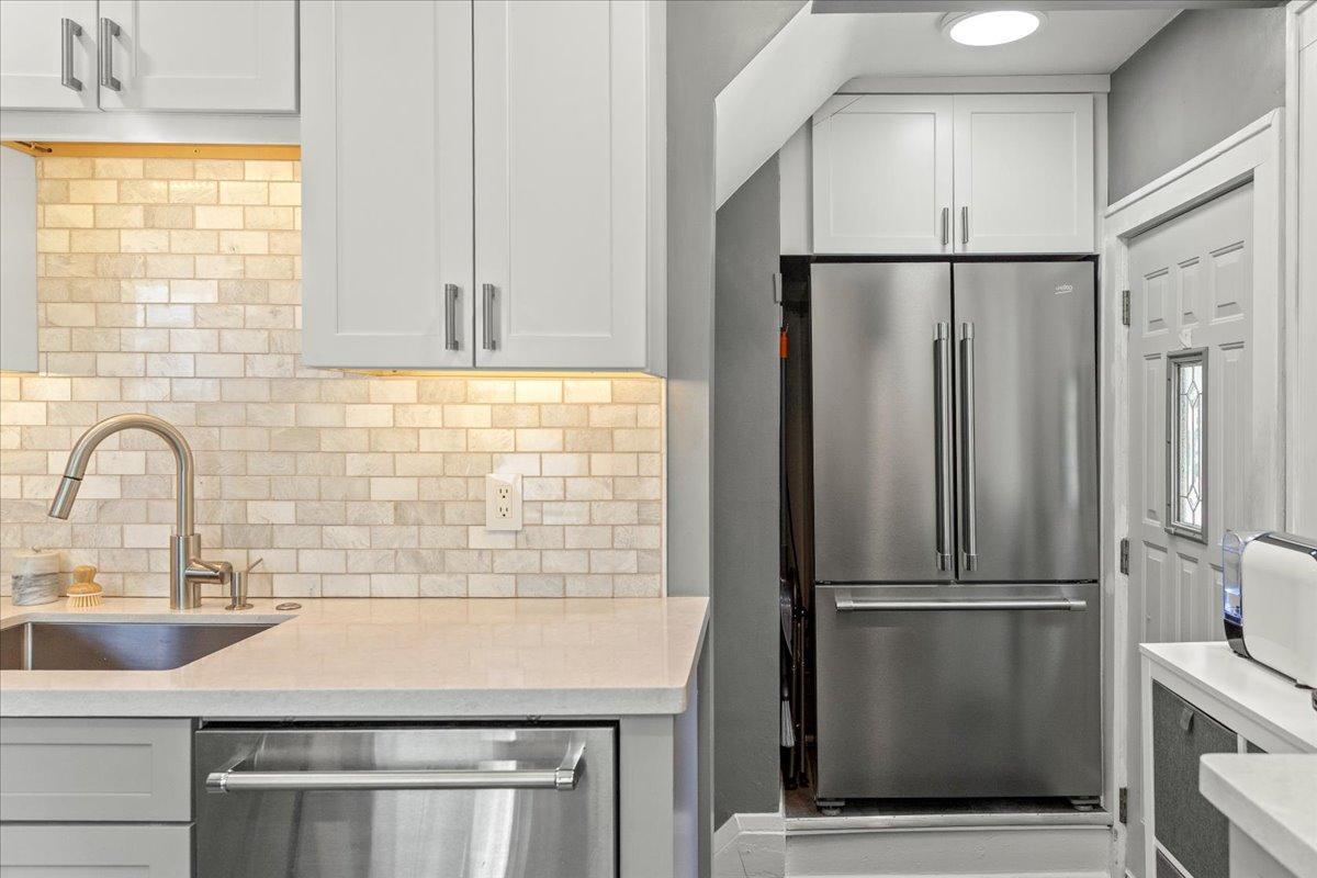 Smart Design and Sleek Stainless Steel Appliances