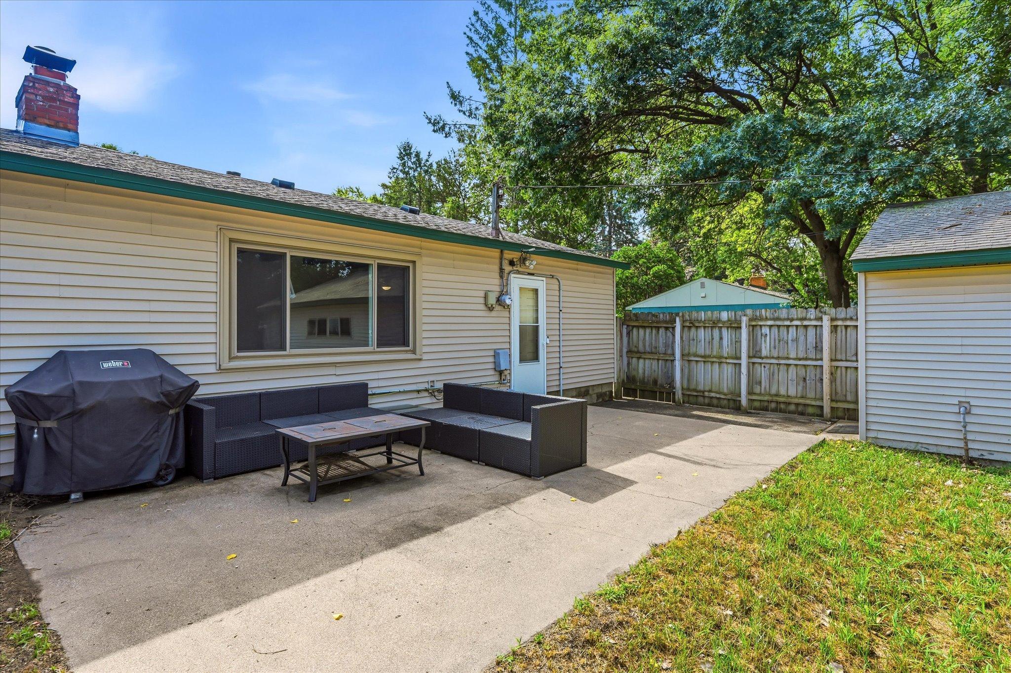 Furniture and Natural Gas Grill Stay with the Home