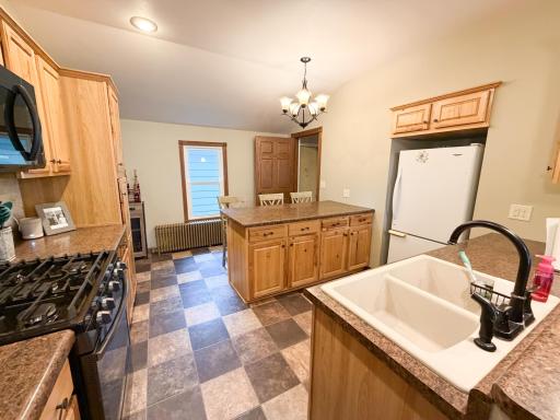 304 Louisiana Avenue, Adrian, MN 56110