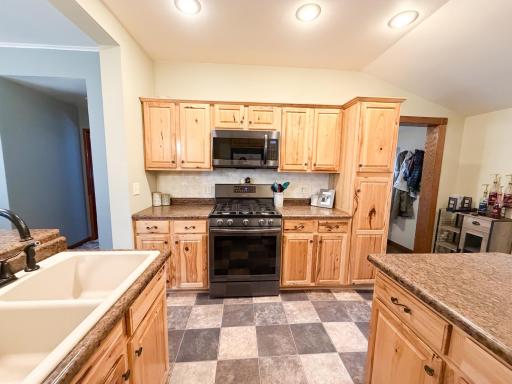 304 Louisiana Avenue, Adrian, MN 56110