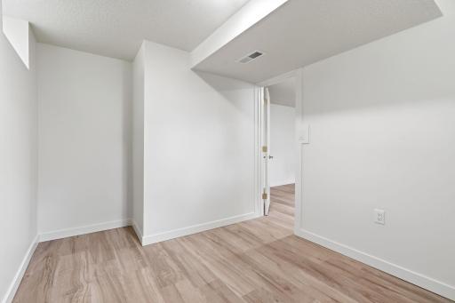 624 20th Avenue NW, North Saint Paul, MN 55112