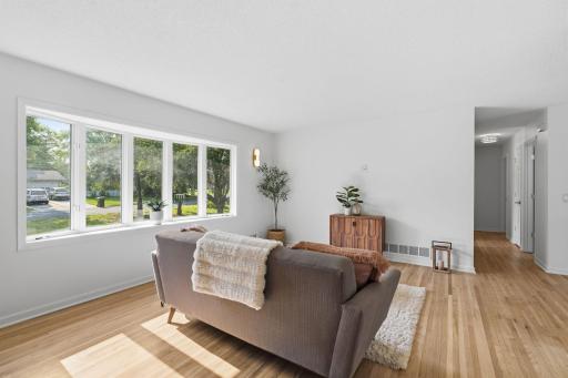 624 20th Avenue NW, North Saint Paul, MN 55112