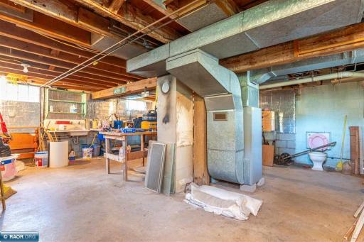 10 Jasper Street, Soudan, MN 55782