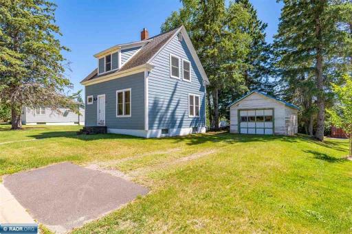 10 Jasper Street, Soudan, MN 55782