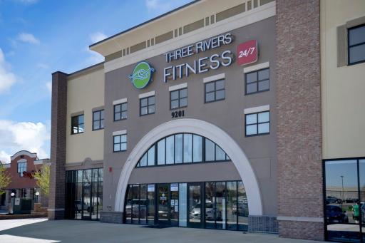 Love to workout?! Get your fitness on at your nearby Gym!
