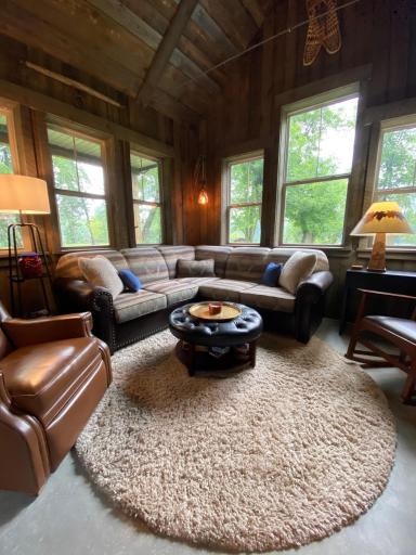 1475 Woodland Loop NW, Baudette, MN 56623