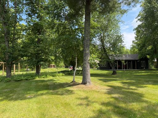 1475 Woodland Loop NW, Baudette, MN 56623