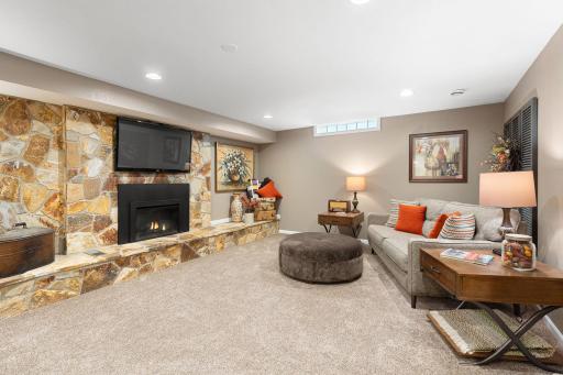 406 Ridge Circle, Albert Lea, MN 56007