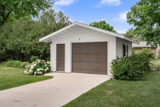 406 Ridge Circle, Albert Lea, MN 56007