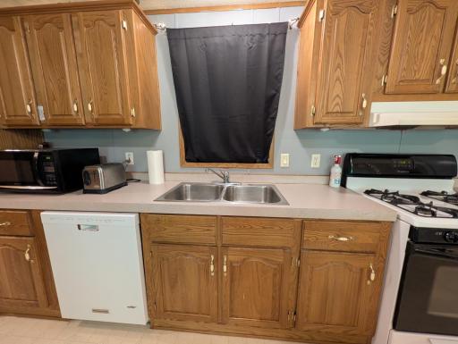 3945 Maple Street, Kettle River, MN 55757