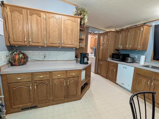 3945 Maple Street, Kettle River, MN 55757