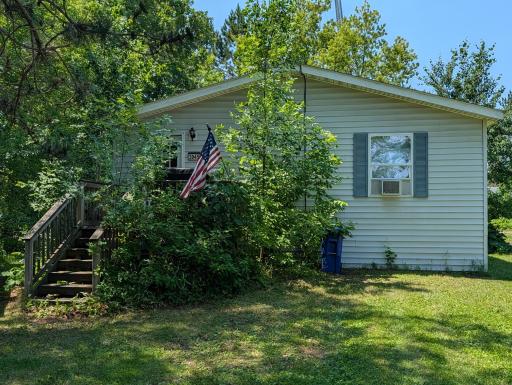 3945 Maple Street, Kettle River, MN 55757