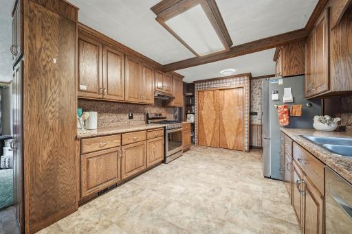 1300 Ripley St Cornell 44.jpg