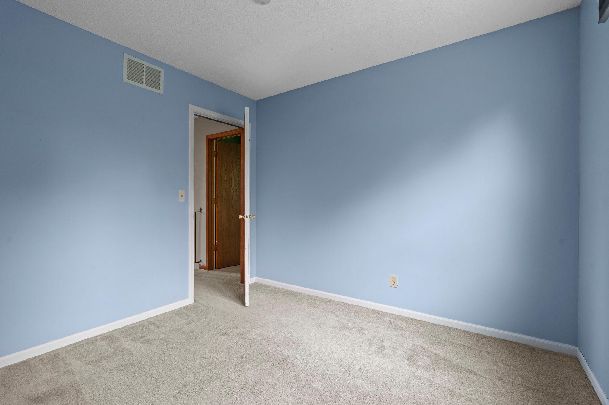 44-web-or-mls-11107 Rhode Island Ave S-243.jpg