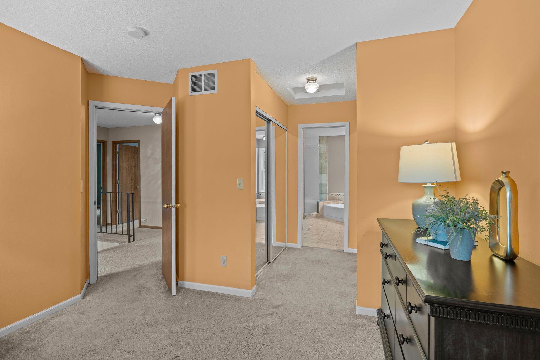 33-web-or-mls-11107 Rhode Island Ave S-163.jpg