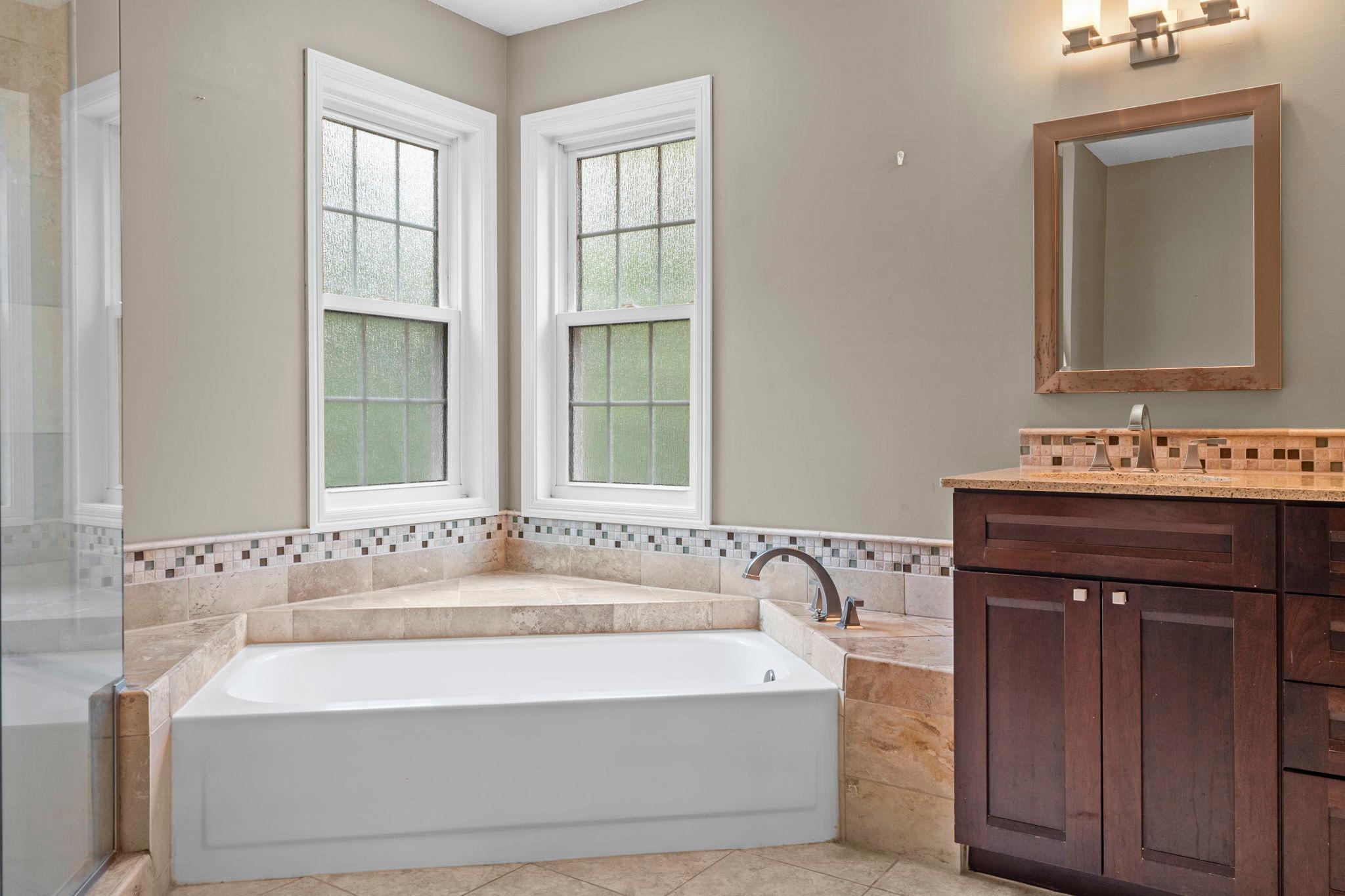 39-web-or-mls-11107 Rhode Island Ave S-193.jpg