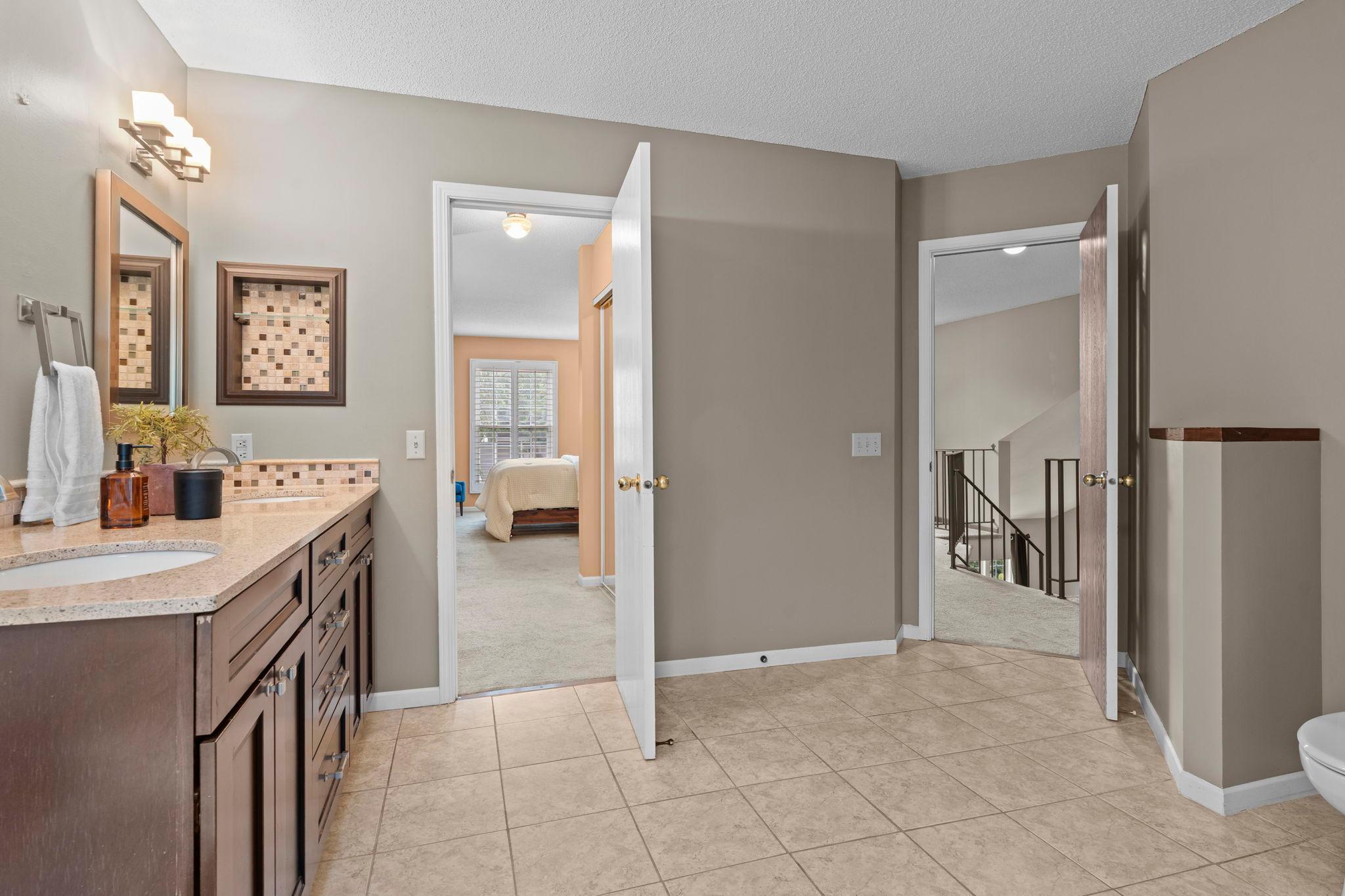 40-web-or-mls-11107 Rhode Island Ave S-198 (2).jpg