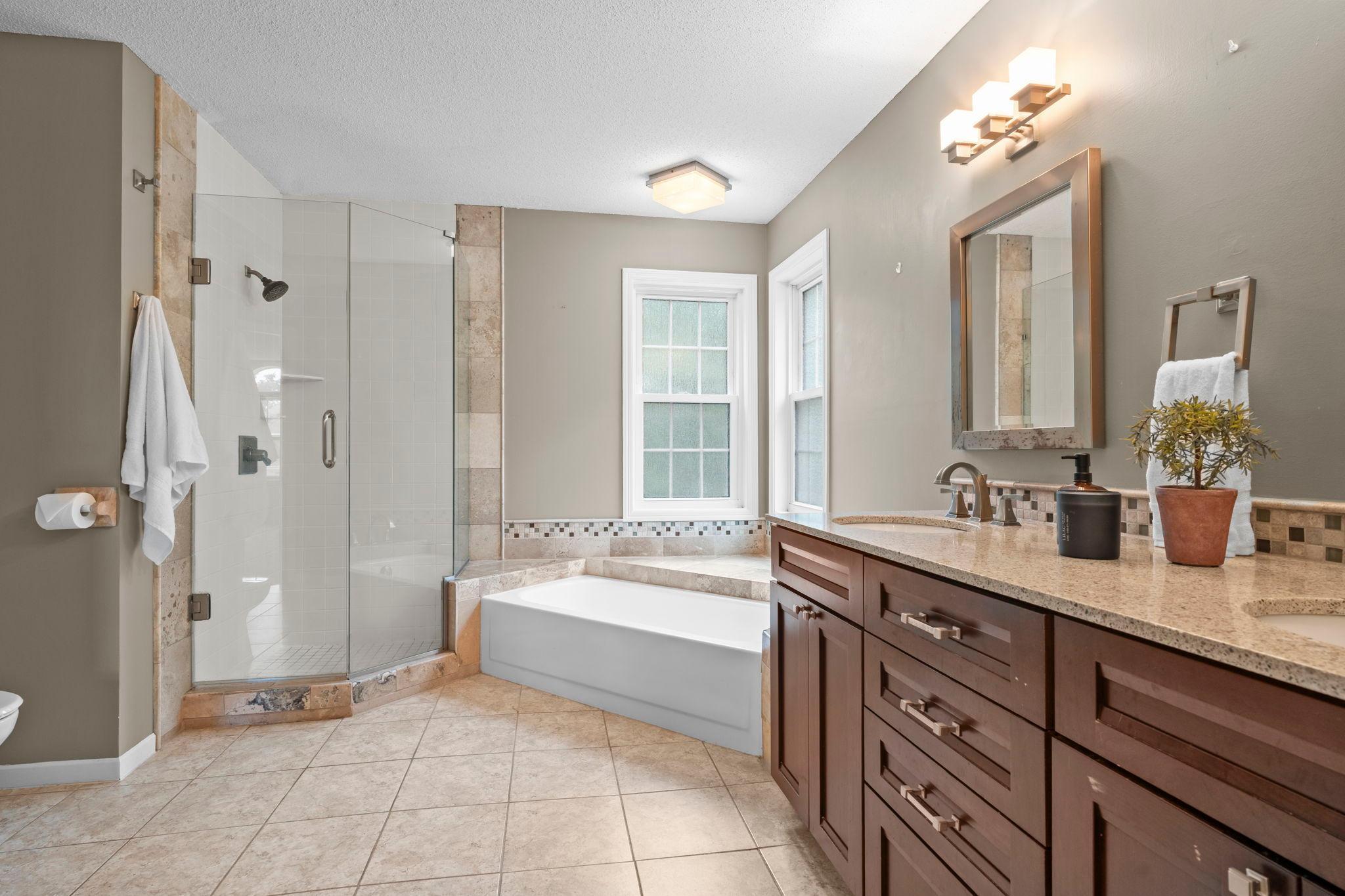 36-web-or-mls-11107 Rhode Island Ave S-178.jpg