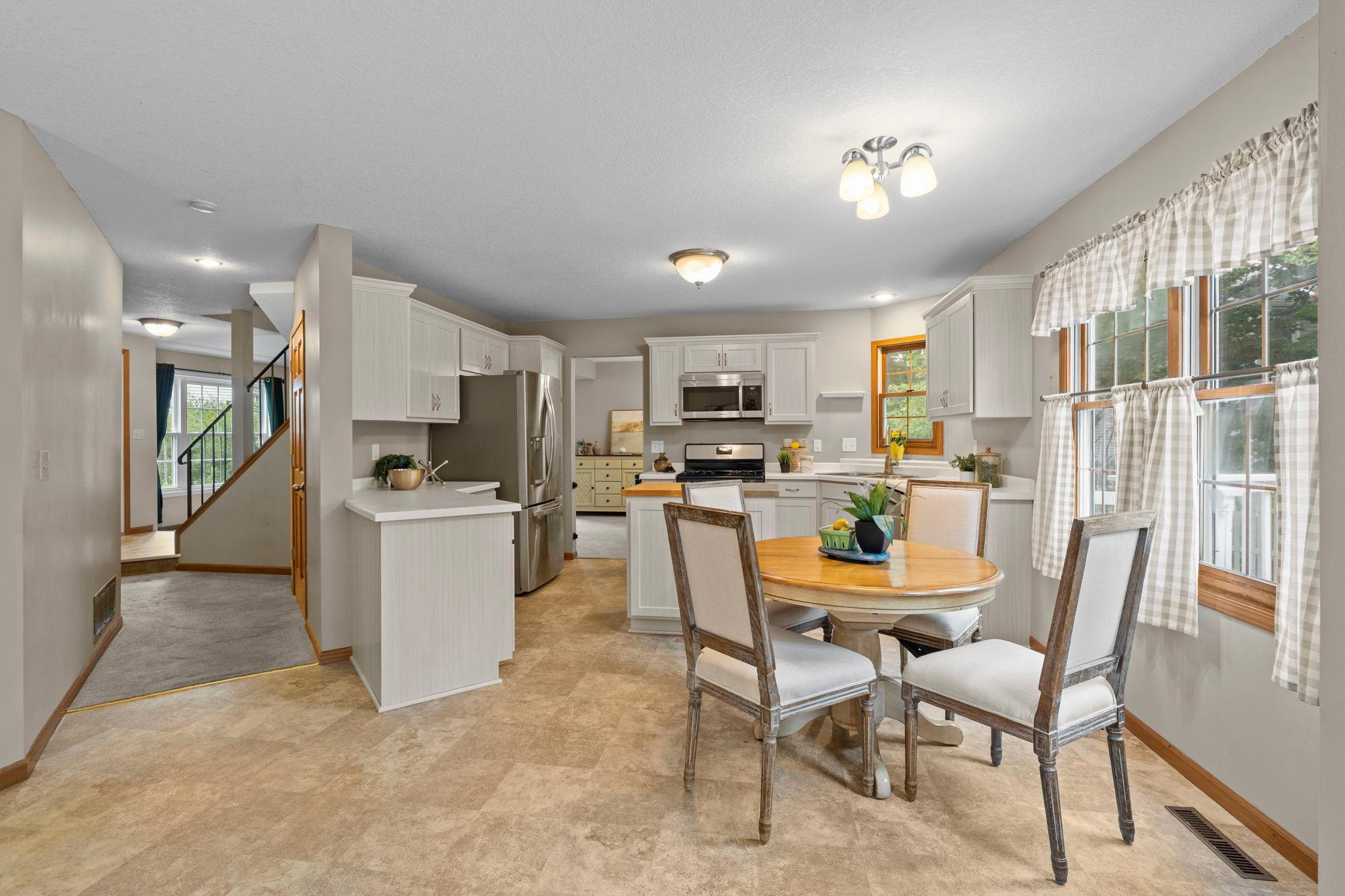 19-web-or-mls-11107 Rhode Island Ave S-63 (2).jpg
