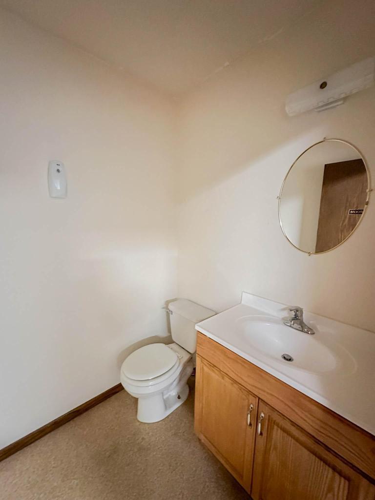 Unit 3 Office with 1/2 Bath