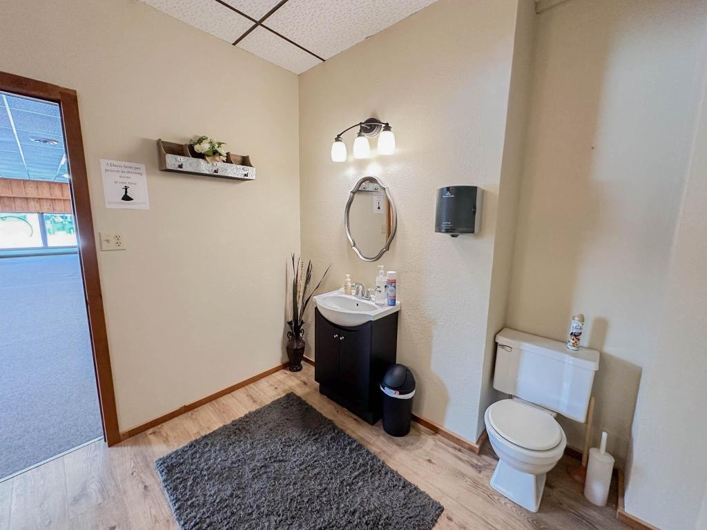 Unit 1 - Retail - Dressing Room, Bathroom, Basement