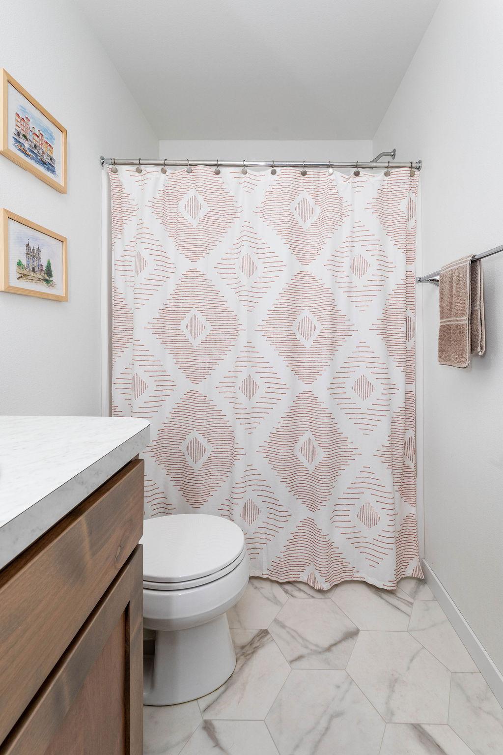 Bathroom with Full Bathtub