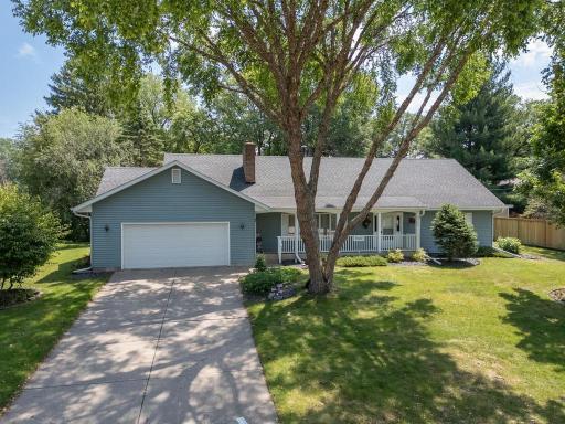 Welcome home to 2500 Fernwood St in Roseville close to Willow Pond Park walking/biking trails.! Watch ROSEFEST annual fireworks from the comfort of your home or walk couple blocks to watch fireworks @Central Park