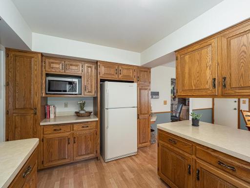 2500 Fernwood Street, Saint Paul, MN 55113