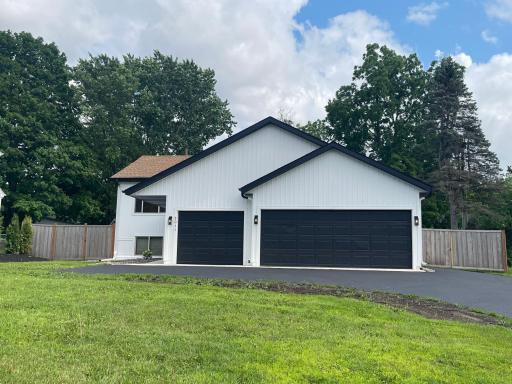 2011 Lake View Drive, Jordan, MN 55352