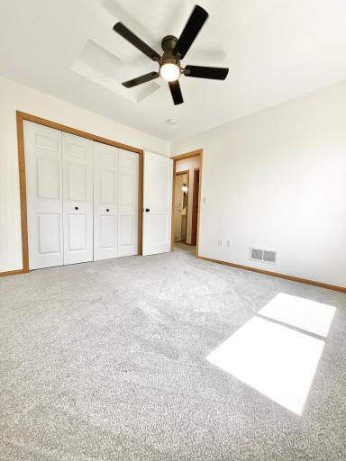 2011 Lake View Drive, Jordan, MN 55352