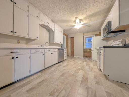 103 1st Street SW, New Prague, MN 56071