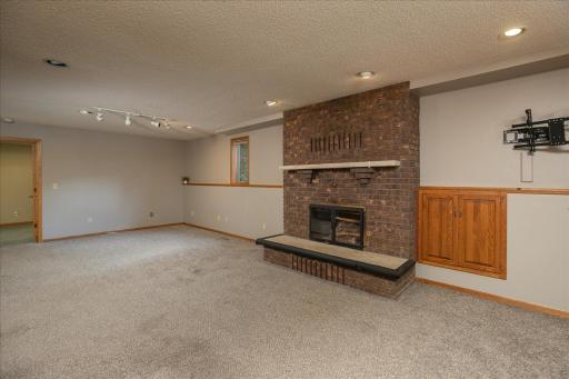5911 24th Avenue NW, Rochester, MN 55901