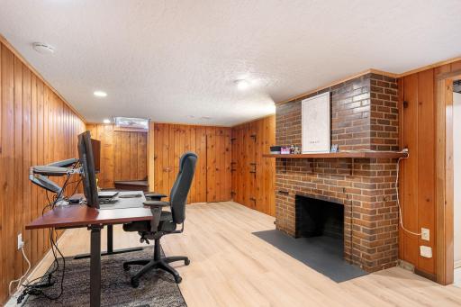 512 6th Avenue SW, Austin, MN 55912