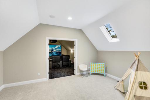 9934 199th Street W, Lakeville, MN 55044
