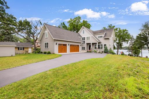 9934 199th Street W, Lakeville, MN 55044