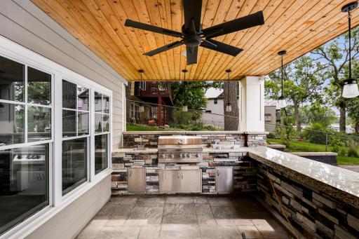 9934 199th Street W, Lakeville, MN 55044