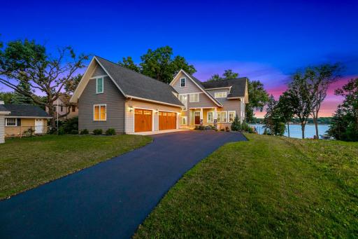 9934 199th Street W, Lakeville, MN 55044