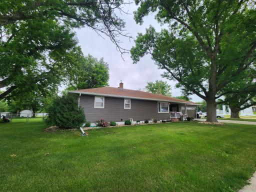 505 9th Street SW, Pipestone, MN 56164