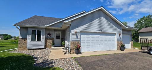 37816 Hawthorne Avenue, 338, North Branch, MN 55056