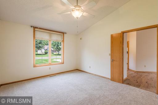 3729 Impatiens Lane N, Minneapolis, MN 55443