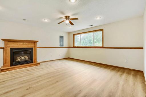 9014 Hampshire Avenue N, Minneapolis, MN 55445