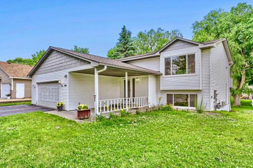 9014 Hampshire Avenue N, Minneapolis, MN 55445