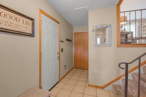 Spacious entry way w/ garage access & 2 closets!