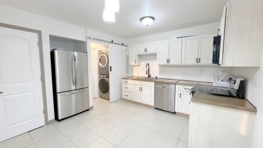 Woodbury, MN 55125