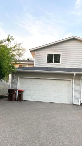 Woodbury, MN 55125