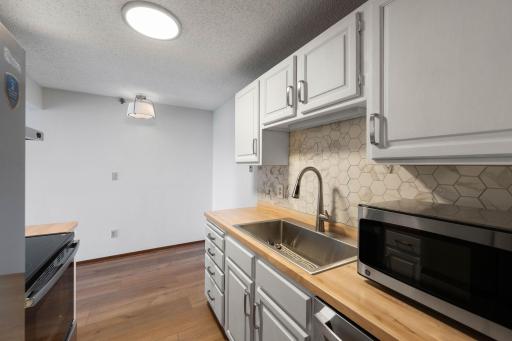 1225 Lasalle Avenue, 1106, Minneapolis, MN 55403