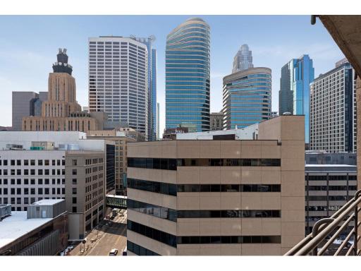 Minneapolis, MN 55401