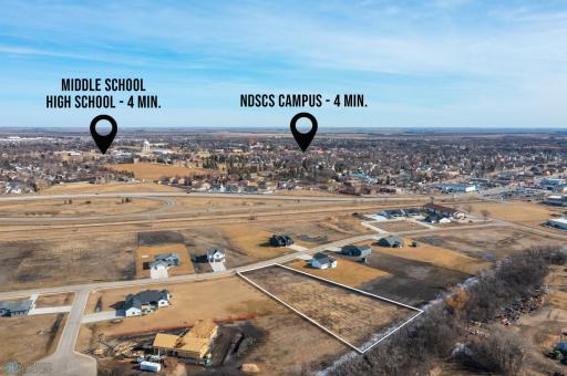 1481 Prairie Lane, Wahpeton, ND 58075